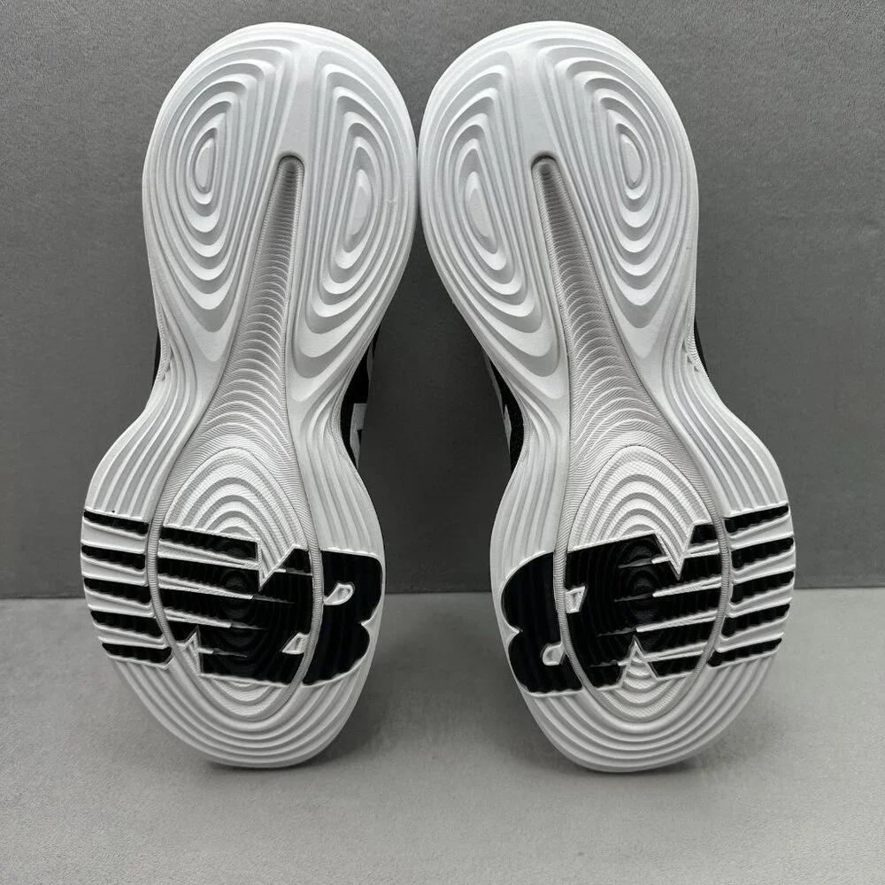 New Balance FuelCell VB-01 Womens Size 9 (B) Volleyball‎ Shoes Black / White NEW